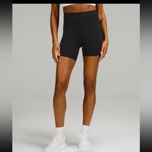 Lululemon Wunder Train High Rise Short Size 6